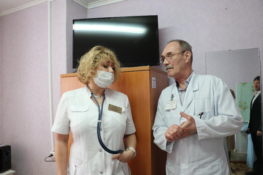 Самарским медикам оборудовали комнату отдыха 